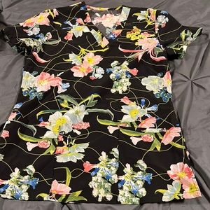 GT SCRUB TOP
